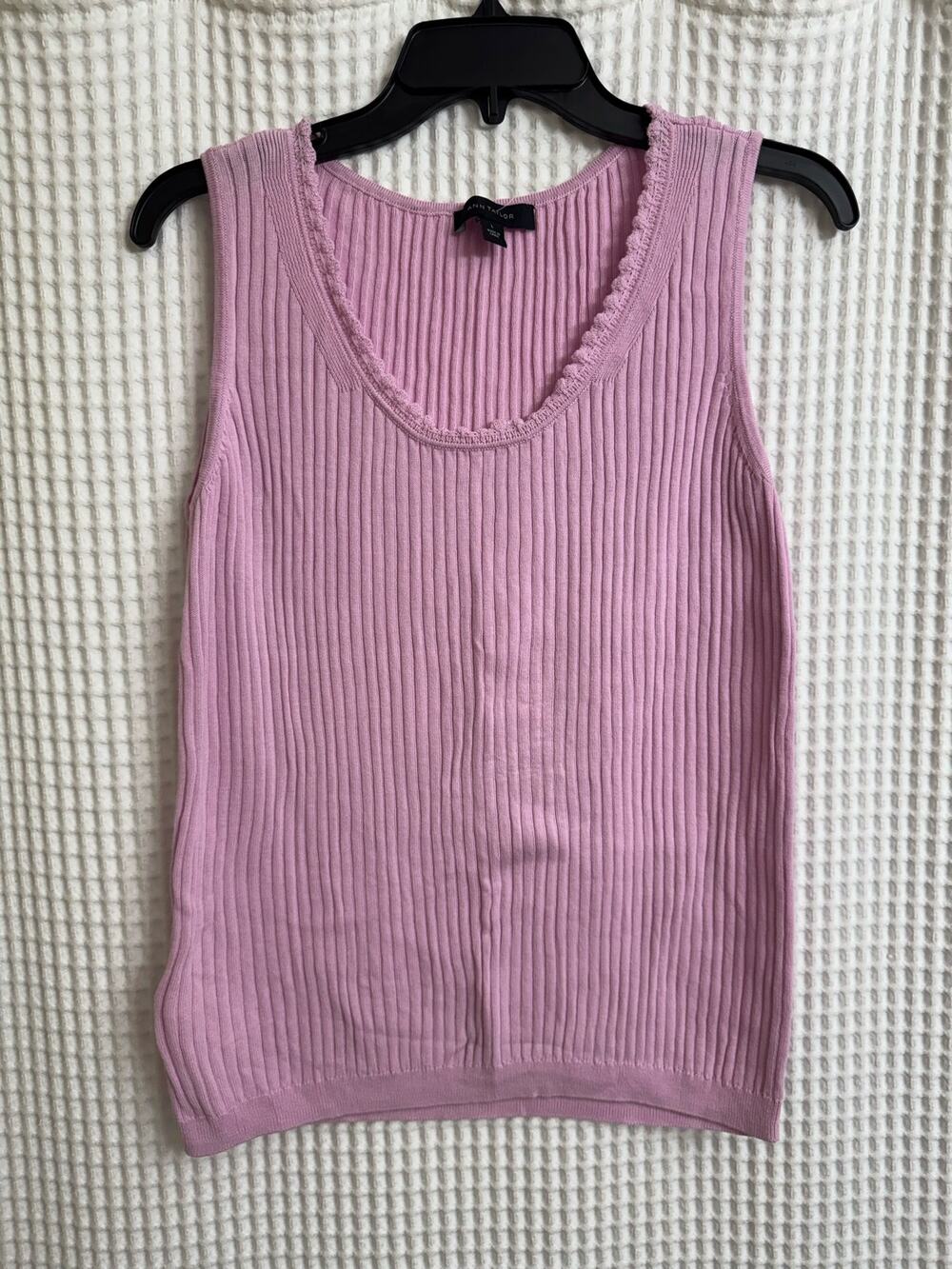 Ann Taylor Ruffle Round Neck Sweater Pink Sleeveless Top Large